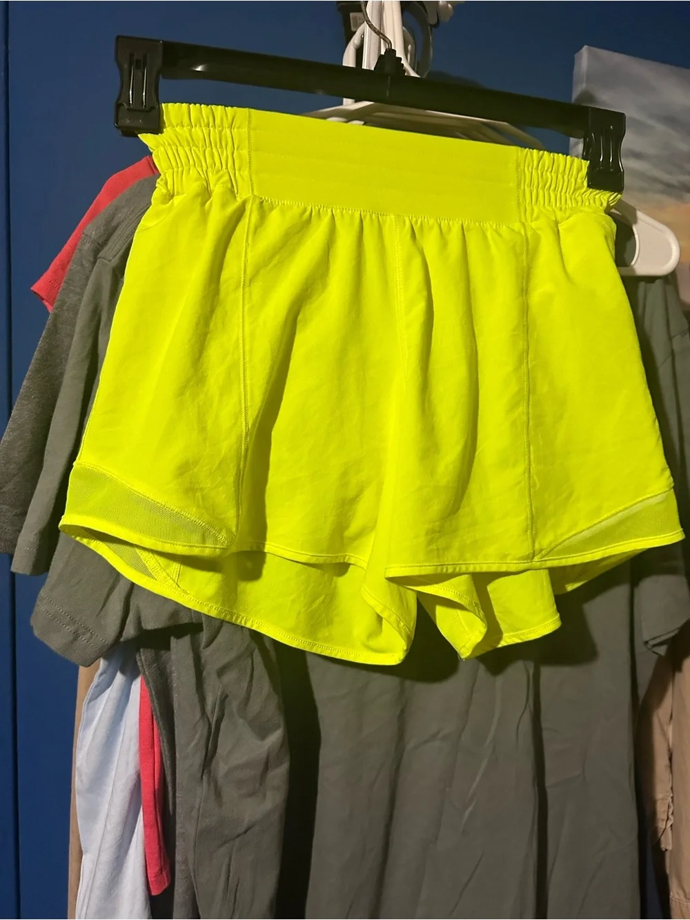 Lululemon Hotty Hot Shorts (size 4)